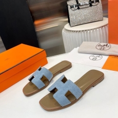 Hermes Slippers